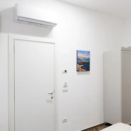 Relais Del Corso Bed & Breakfast 4*