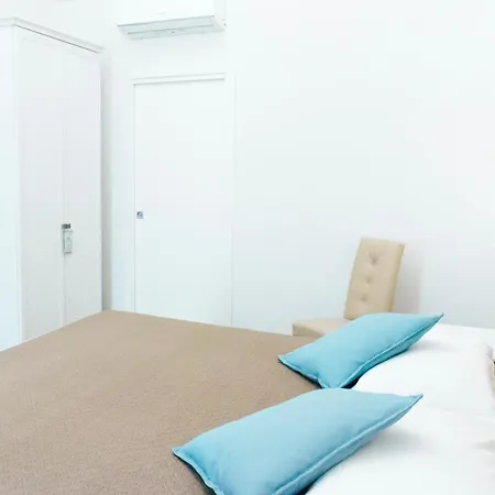 Relais Del Corso 4* 만프레도니아