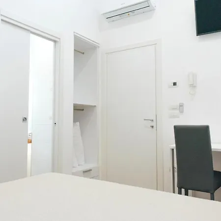 Relais Del Corso Couette-café