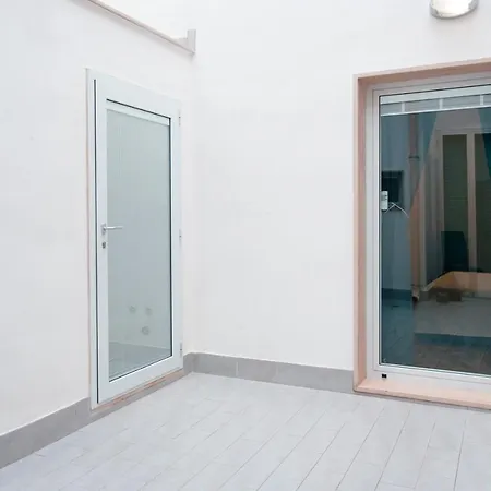 Relais Del Corso 만프레도니아