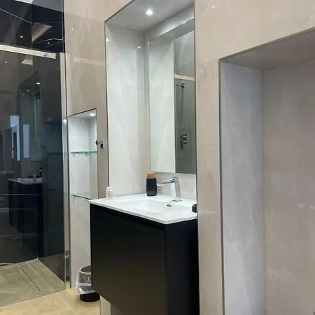 Relais Del Corso 만프레도니아