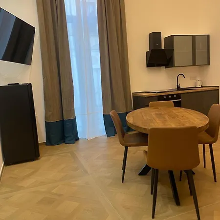 Relais Del Corso 4* 만프레도니아