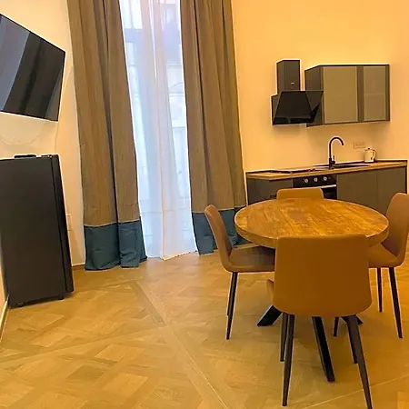 Relais Del Corso Oda ve Kahvaltı